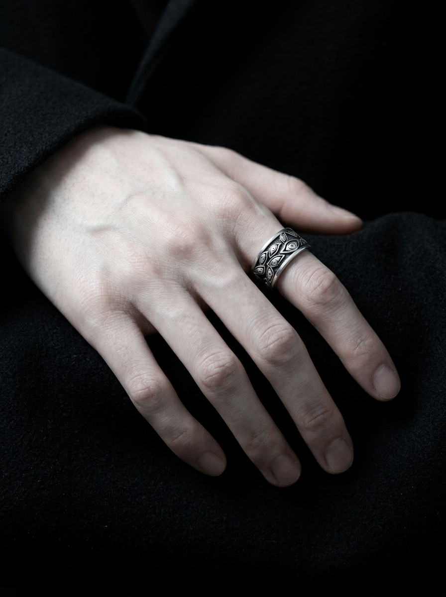 Hundred Eyes Ring